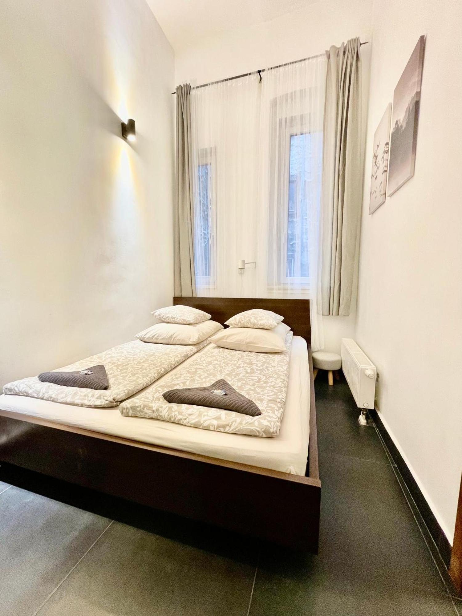 Alice Apartment - Andrassy Street Budapest Luaran gambar